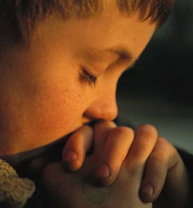 enfant en prière